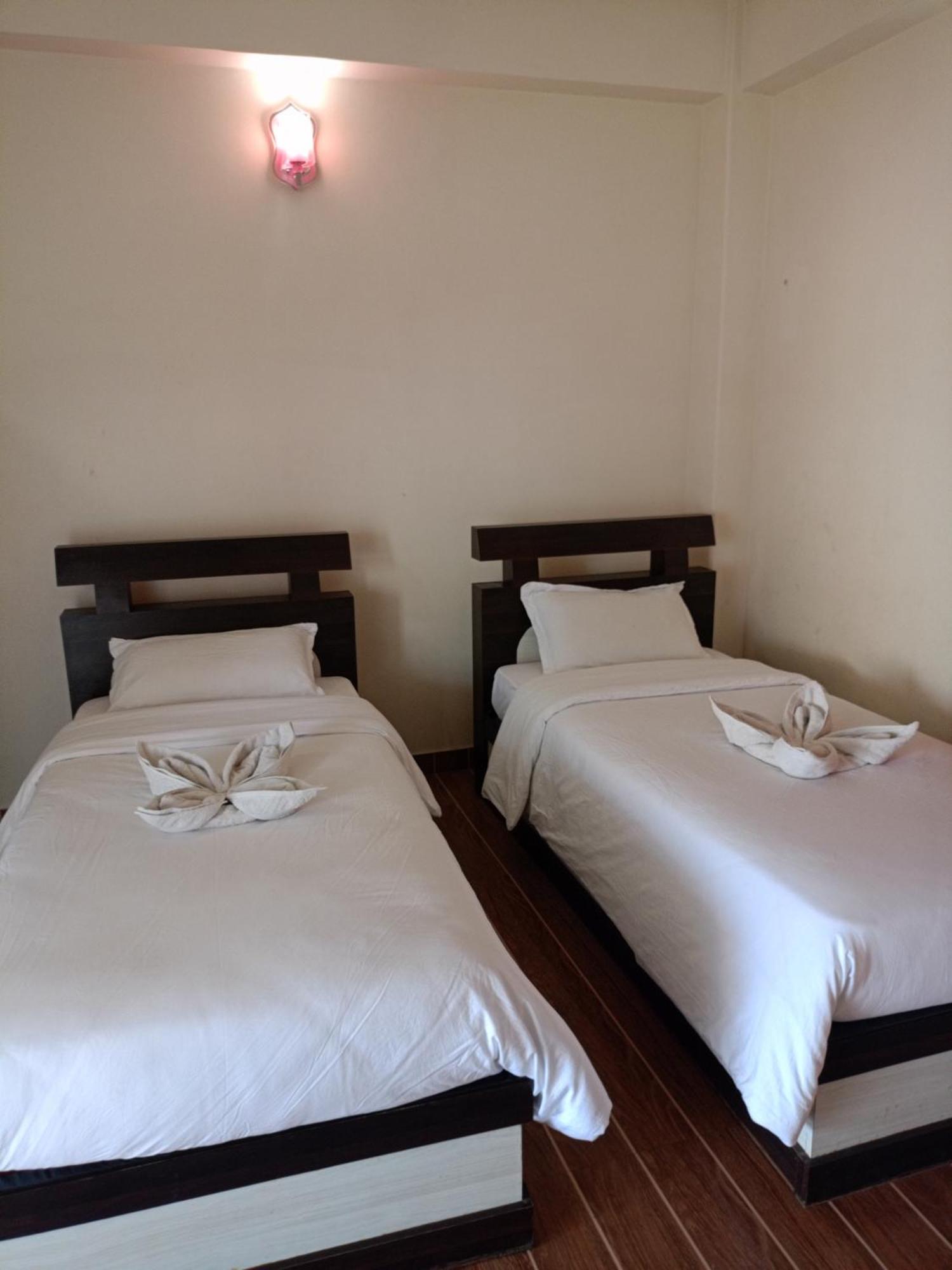 Pokhara Metro Eco Hotel Kültér fotó