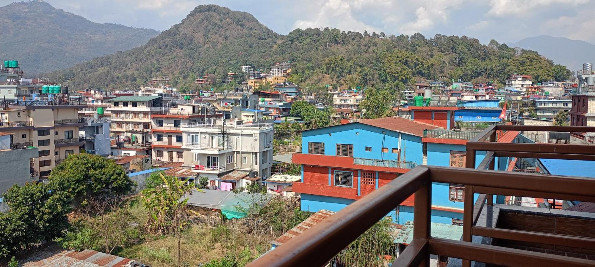 Pokhara Metro Eco Hotel Szoba fotó